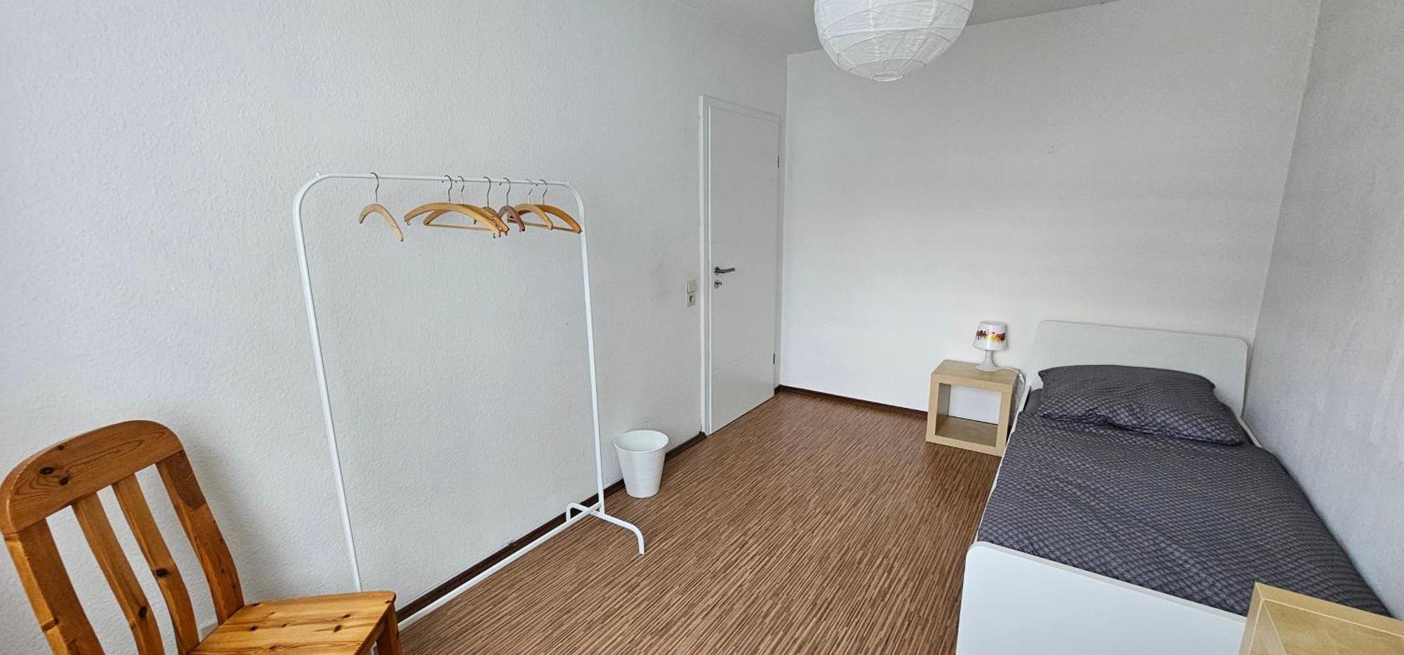 Schoene Zimmer Am Langenselbolder Dreieck A 45 A 66 Neuberg Exterior foto